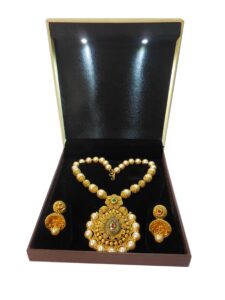 Heavy Sued Velvet Jewellery Necklace Earring Pendant Half Set Box 7"x 8" INCH (Brown)